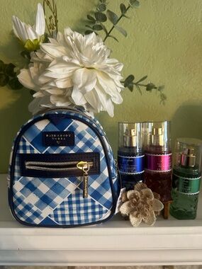 NEW BBW (4) PC GINGHAM W/BACKPACK & (3) MINI FRAGRANCE MISTS 🦋